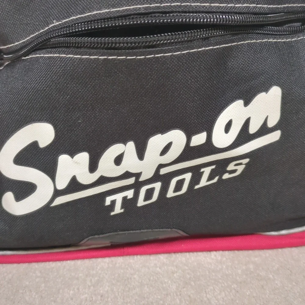 Snap-On Tools Duffle Style Gym Track Travel Bag Carry On Red/Black 20x10x10